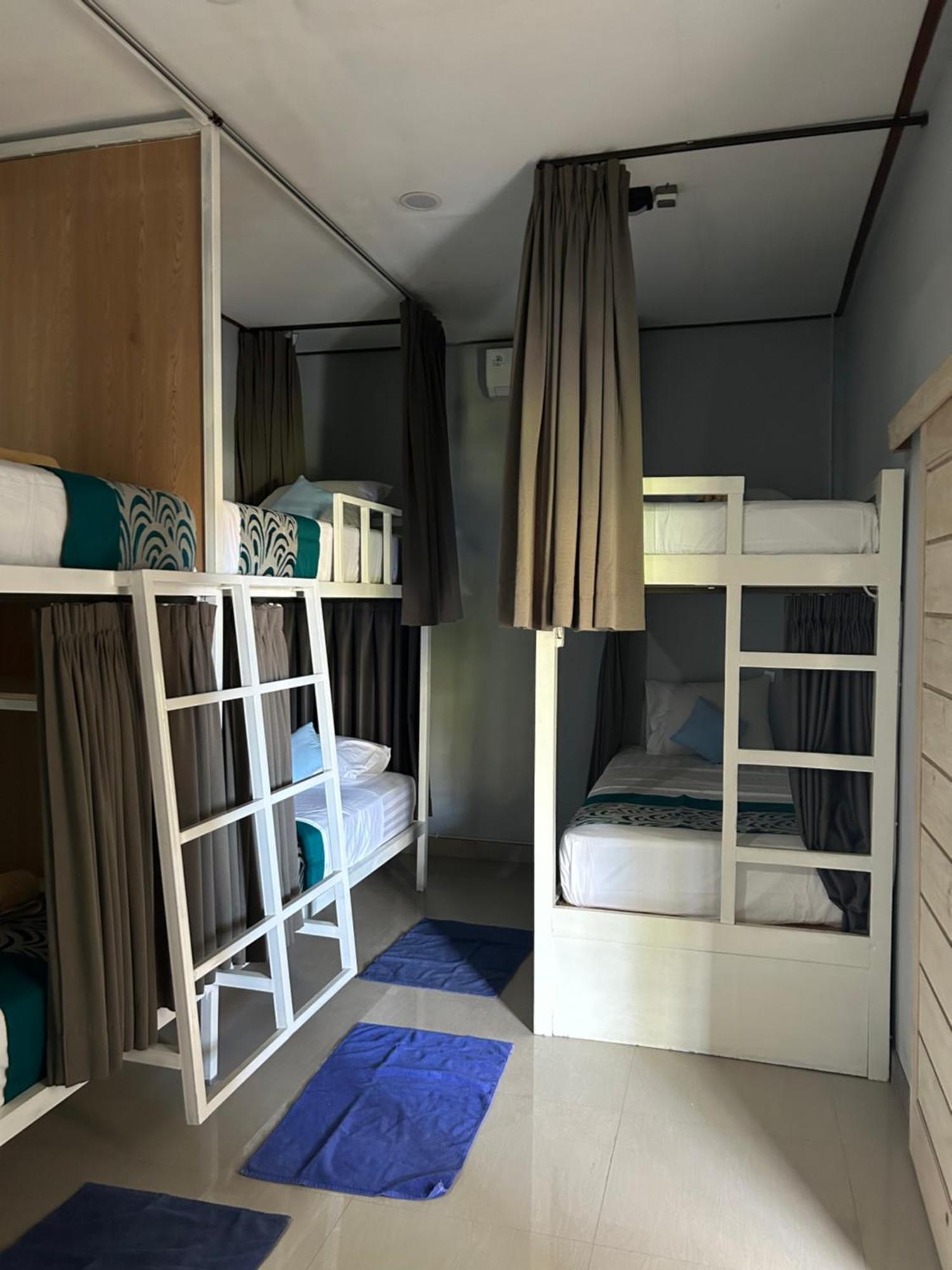 Ambat Blue Waves Hostel Amed מראה חיצוני תמונה