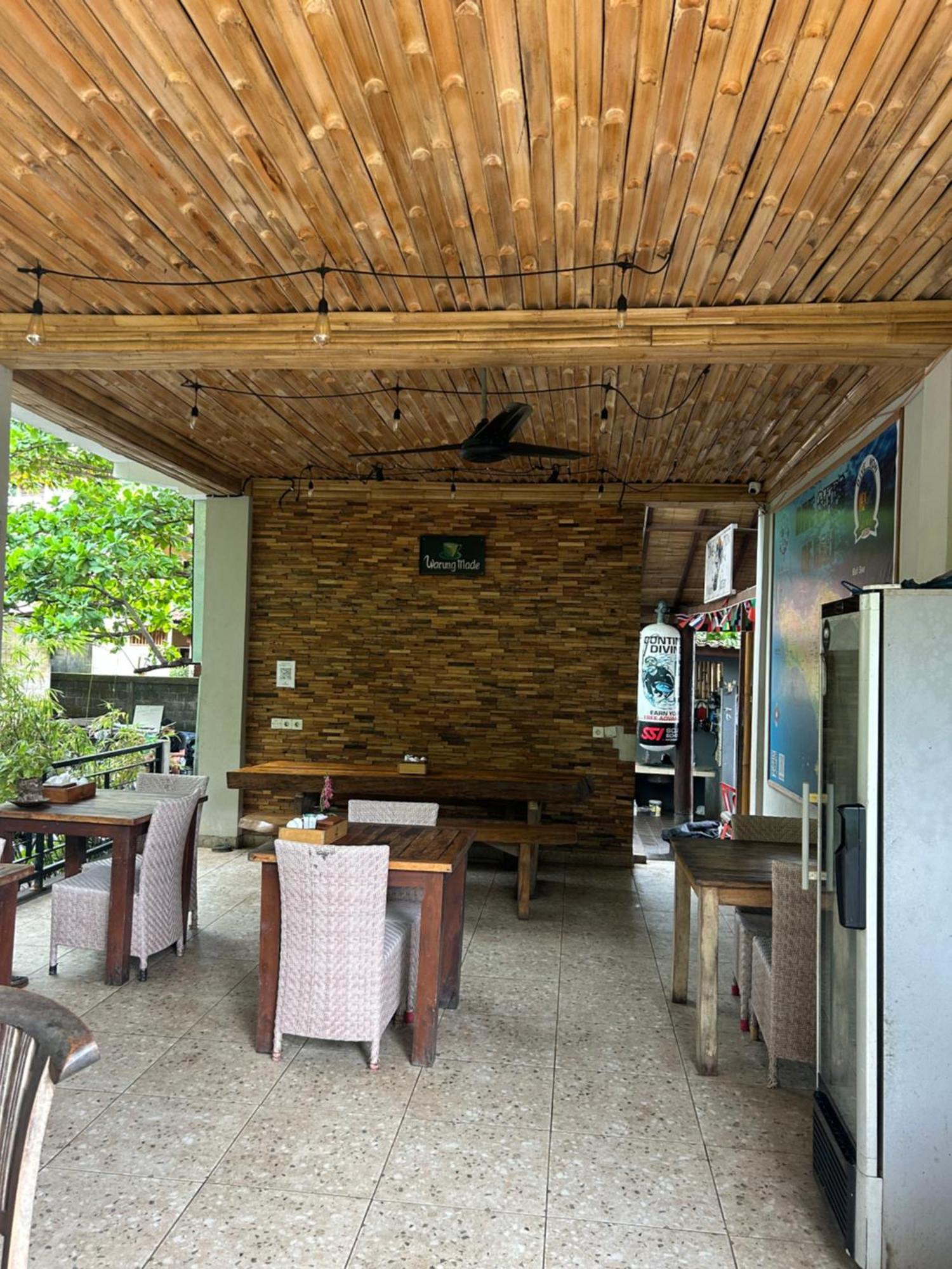 Ambat Blue Waves Hostel Amed מראה חיצוני תמונה